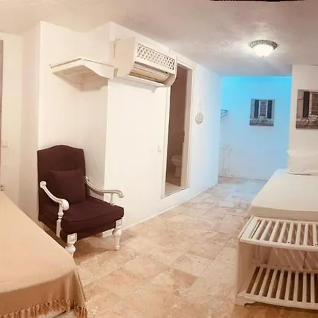 Pera Alacati Hotel *