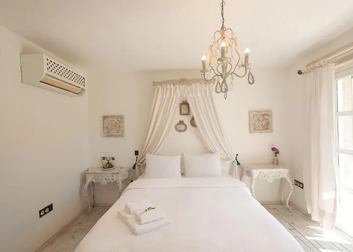 Pera Alaçatı Çeşme