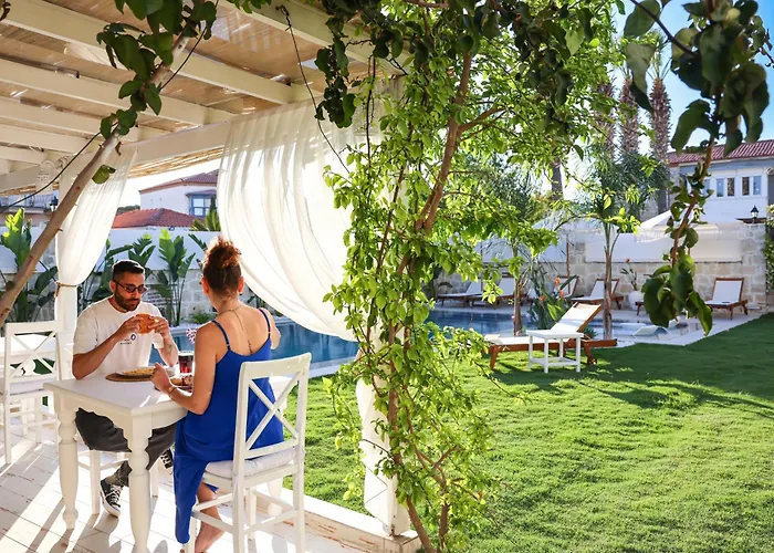 Pera Alaçatı * Çeşme