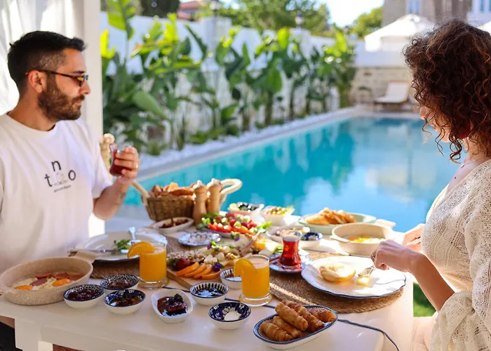 Pera Alaçatı * Çeşme