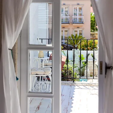 Pera Alacati * Cesme