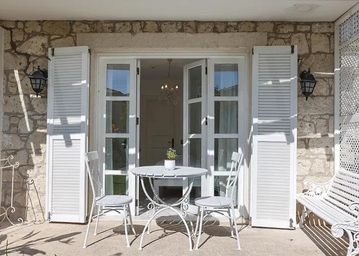 Pera Alacati Ξενοδοχείο *